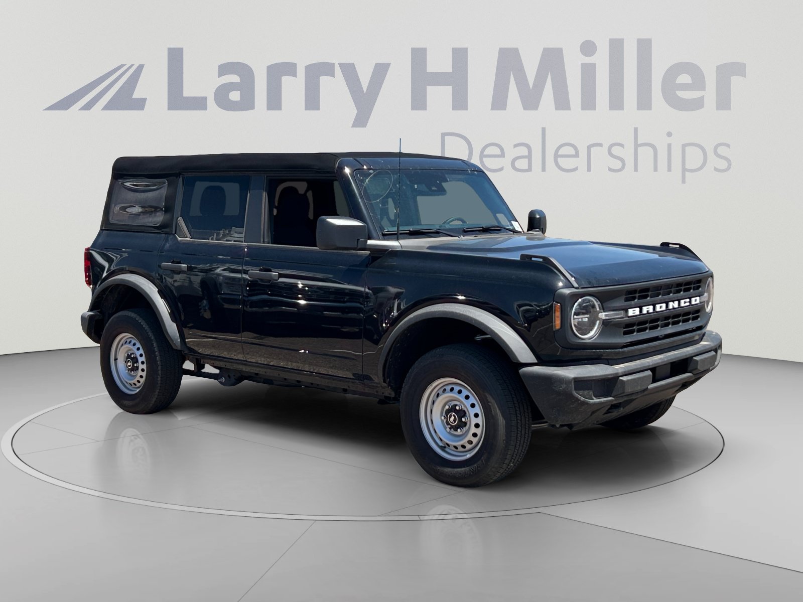 New 2025 Ford Bronco 4-Door AWD/4WD image 7