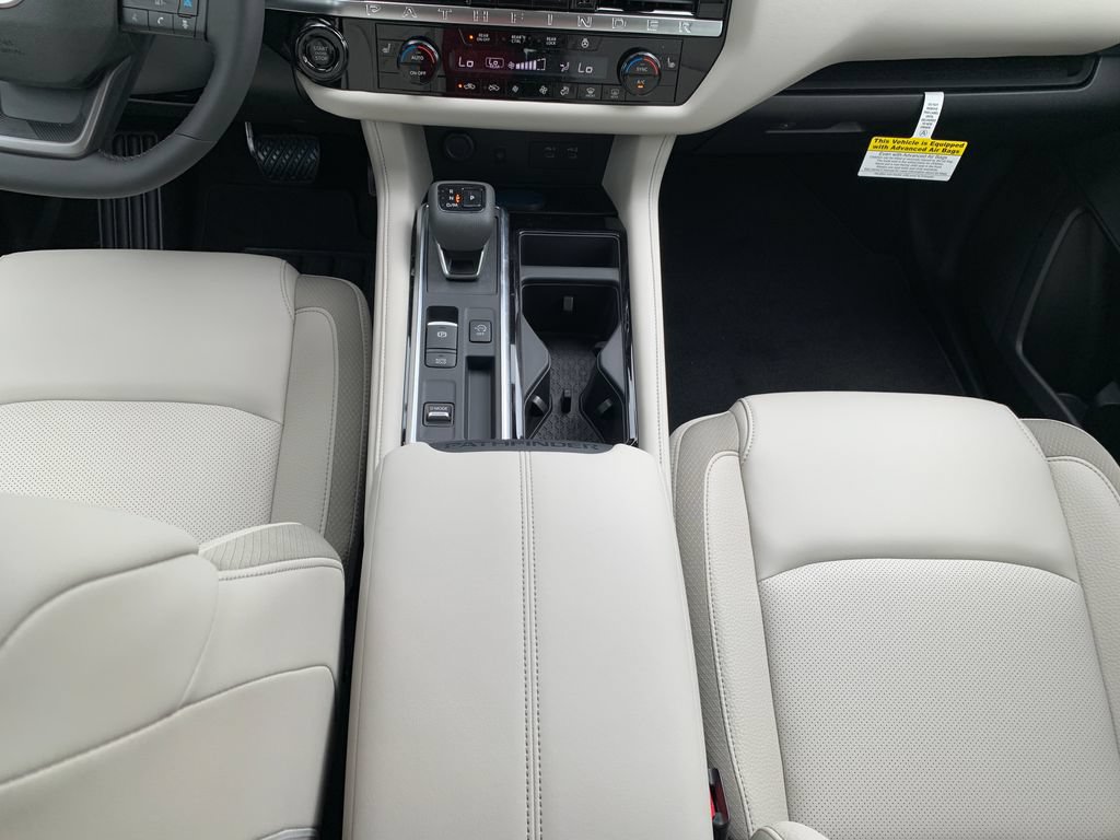 New 2026 Nissan Pathfinder SL w/ SL Premium Package FWD image 18