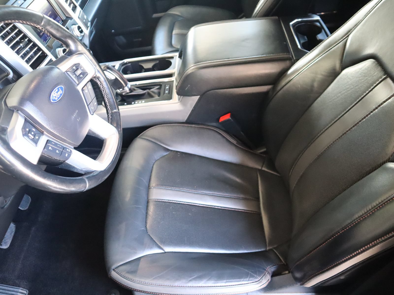 Used 2020 Ford F150 Platinum w/ Equipment Group 701A Luxury AWD/4WD image 25