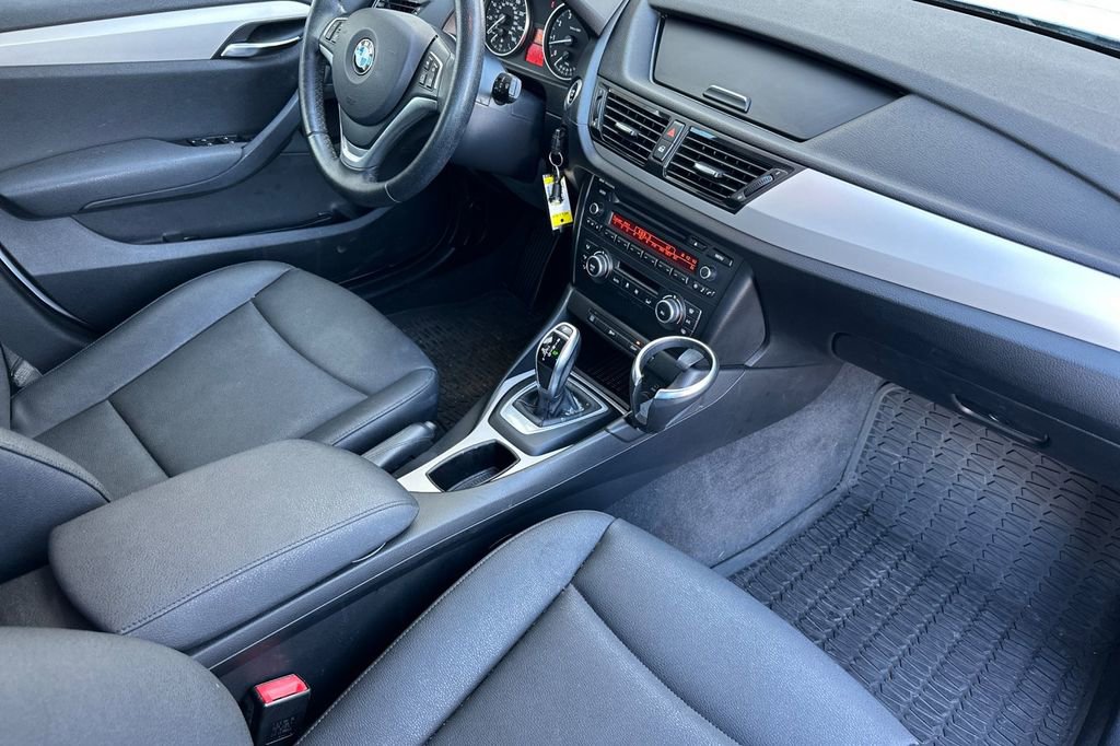 Used 2015 BMW X1 sDrive28i image 17