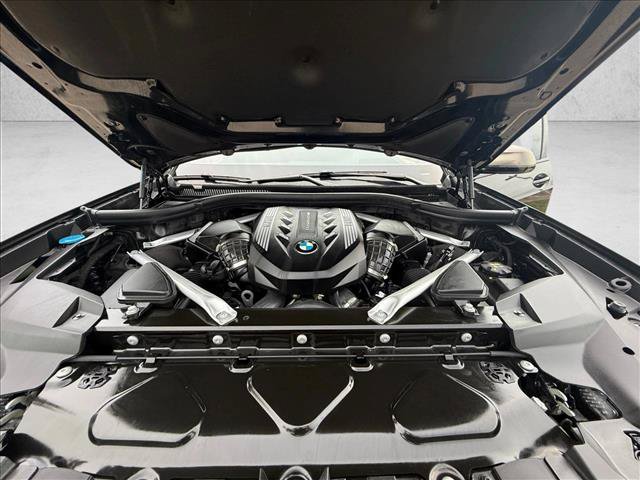 Used 2022 BMW X7 M50i w/ Dynamic Handling Package AWD/4WD image 27