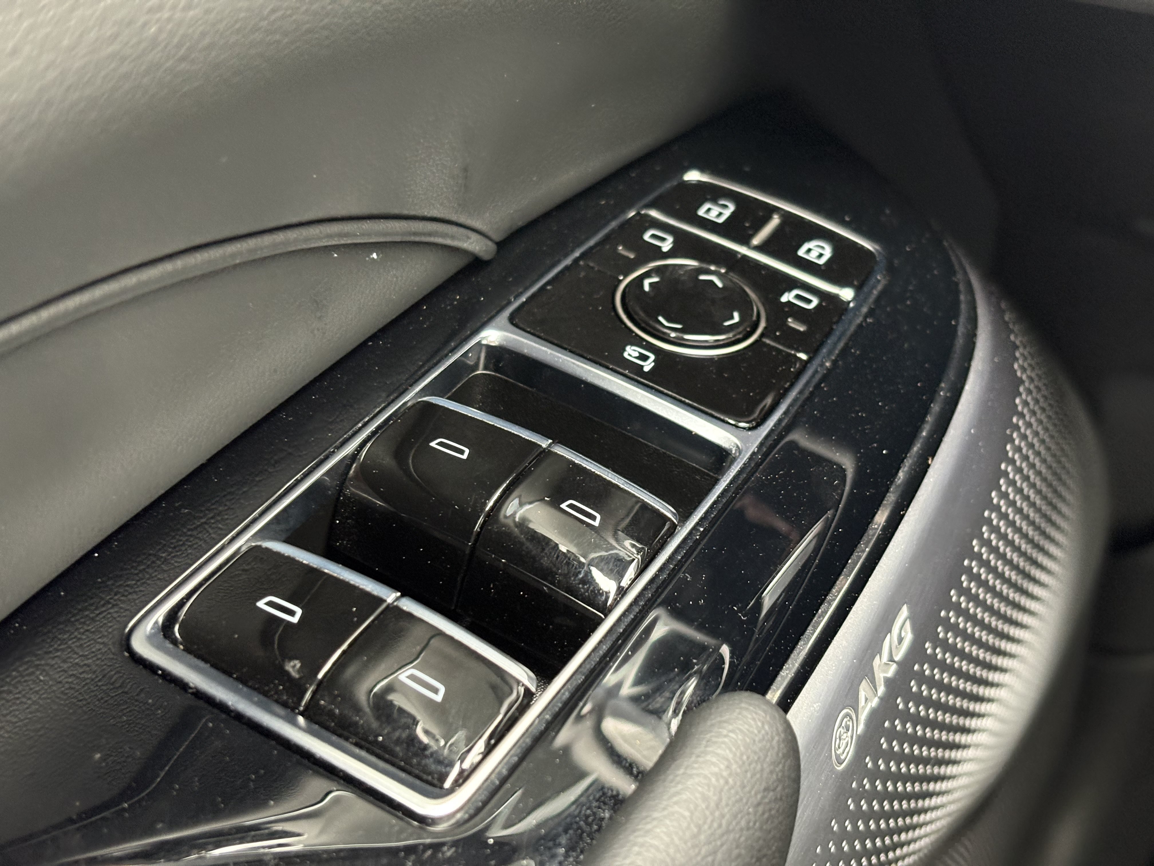 Certified 2024 Cadillac Lyriq Luxury w/ LPO, Floor Liner Package AWD/4WD image 31