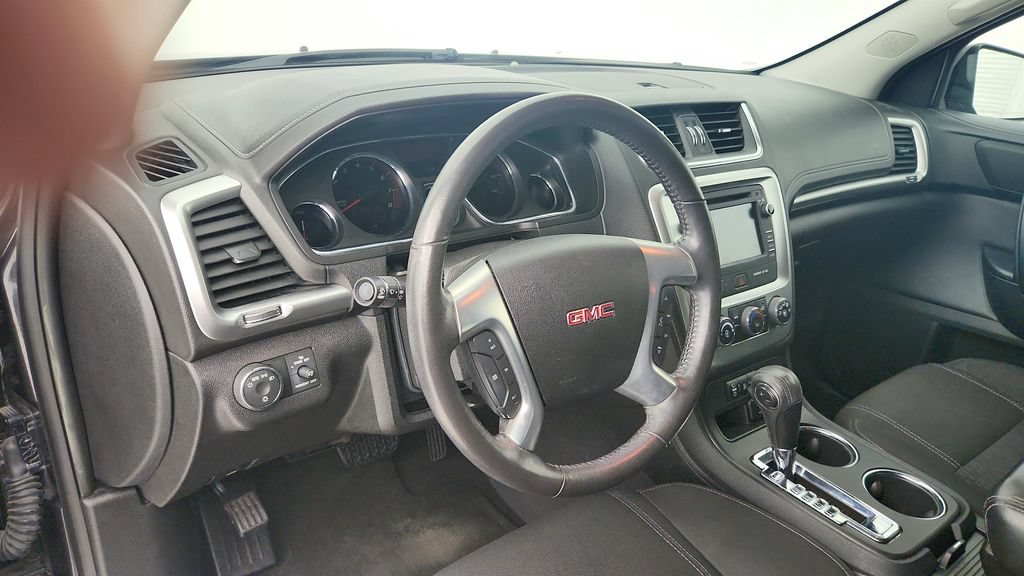 Used 2015 GMC Acadia SLE FWD image 9