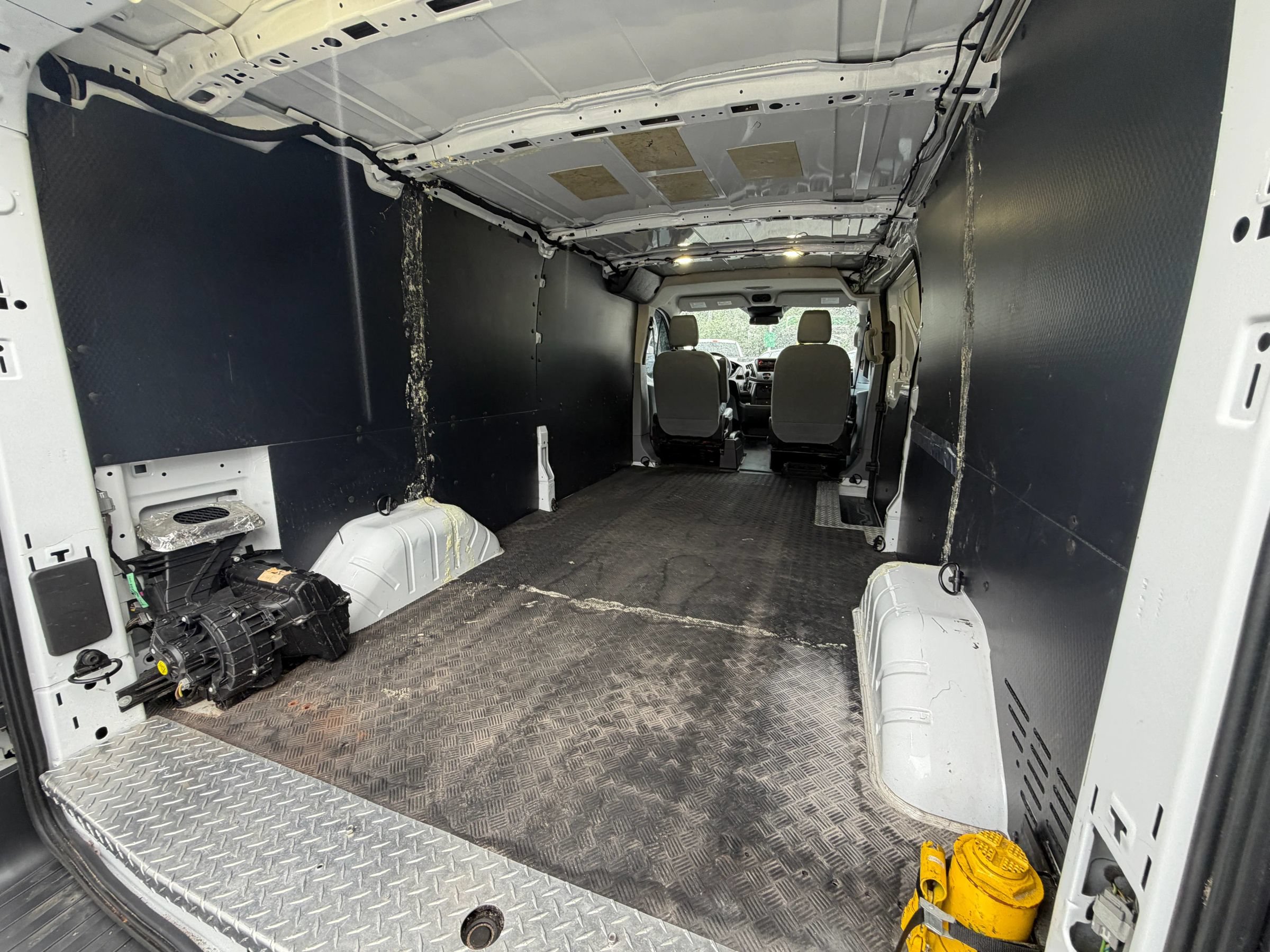 Used 2017 Ford Transit 350 148 Low Roof RWD image 20