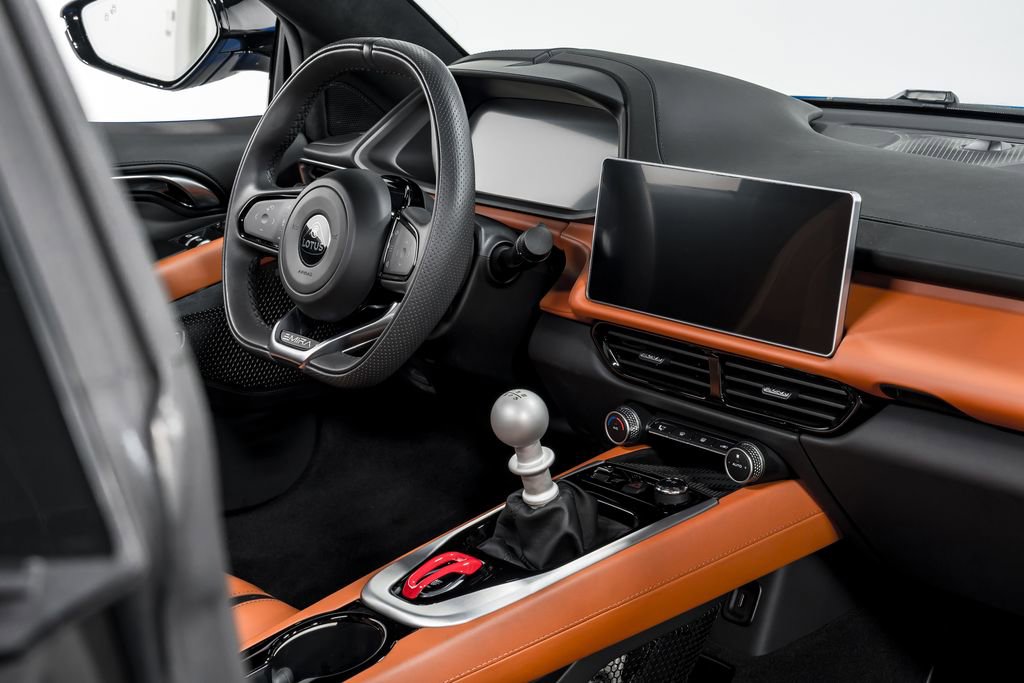 Used 2024 Lotus Emira First Edition image 30