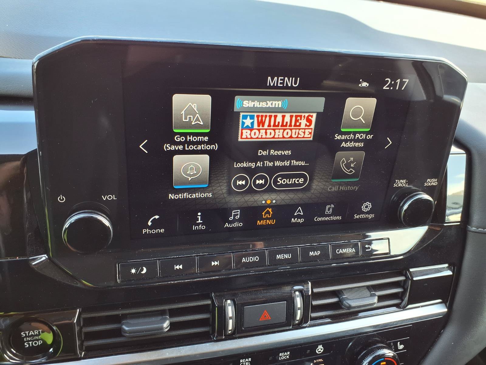 Used 2025 Nissan Pathfinder SL AWD/4WD image 5