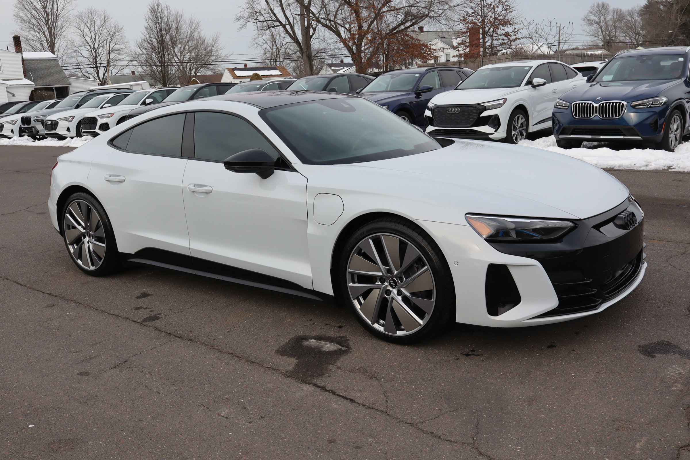 Used 2022 Audi e-tron GT Prestige w/ Prestige Package AWD/4WD image 3