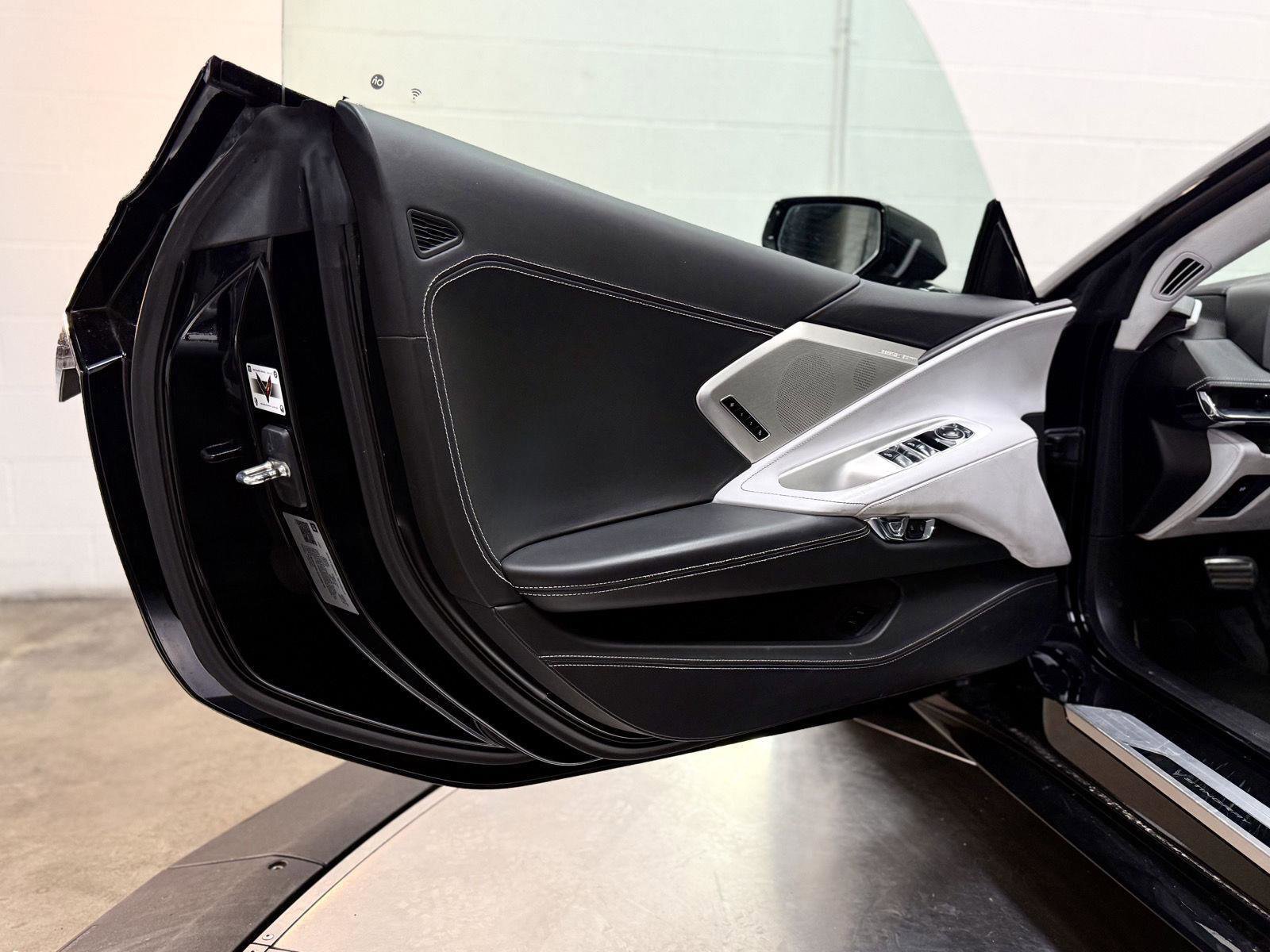 Used 2020 Chevrolet Corvette Stingray Premium Conv w/ 3LT Preferred Equipment Group RWD image 11