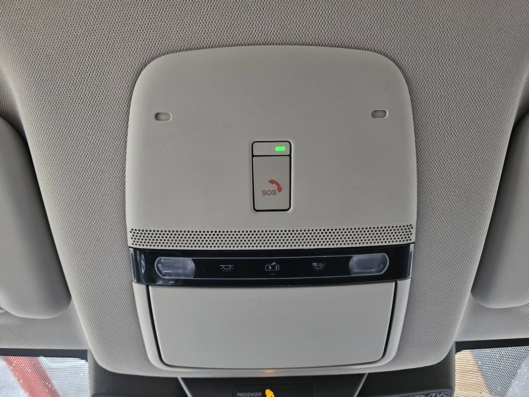 Used 2023 Nissan Ariya FWD image 28
