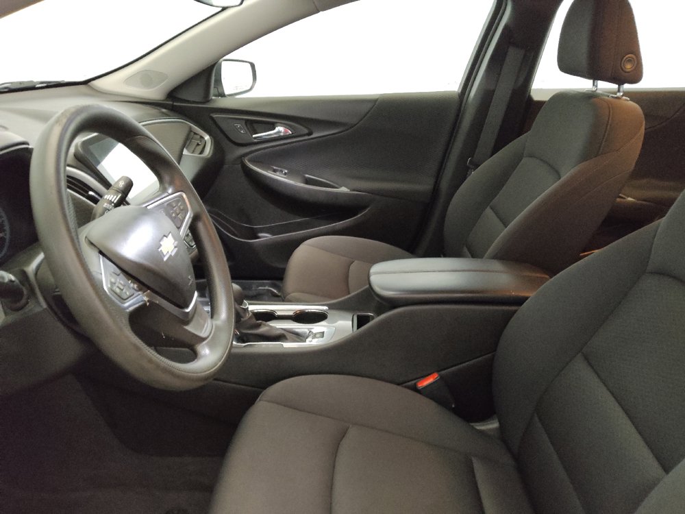 Used 2023 Chevrolet Malibu LT FWD image 17