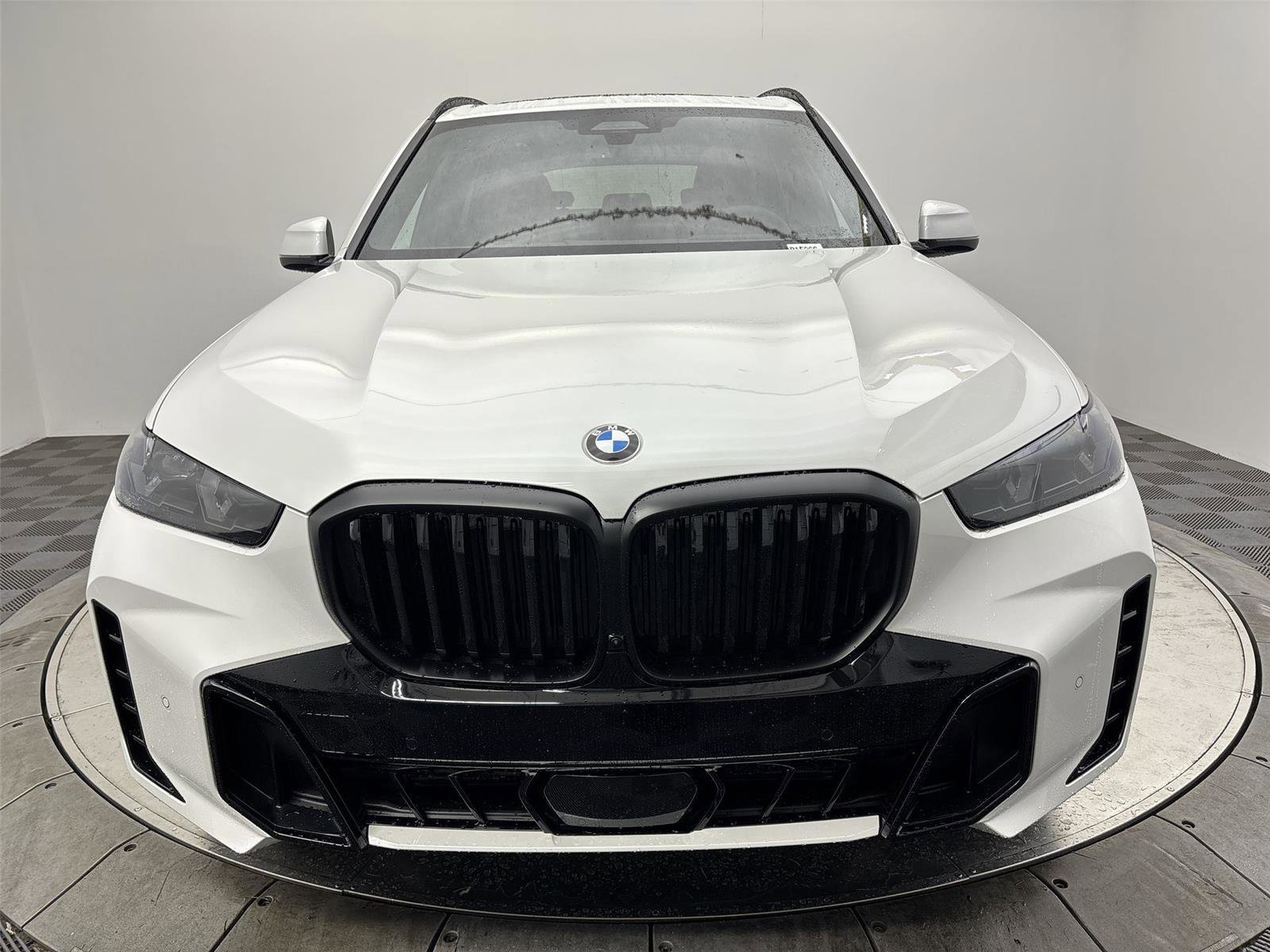 New 2026 BMW X5 xDrive40i w/ M Sport Package image 14