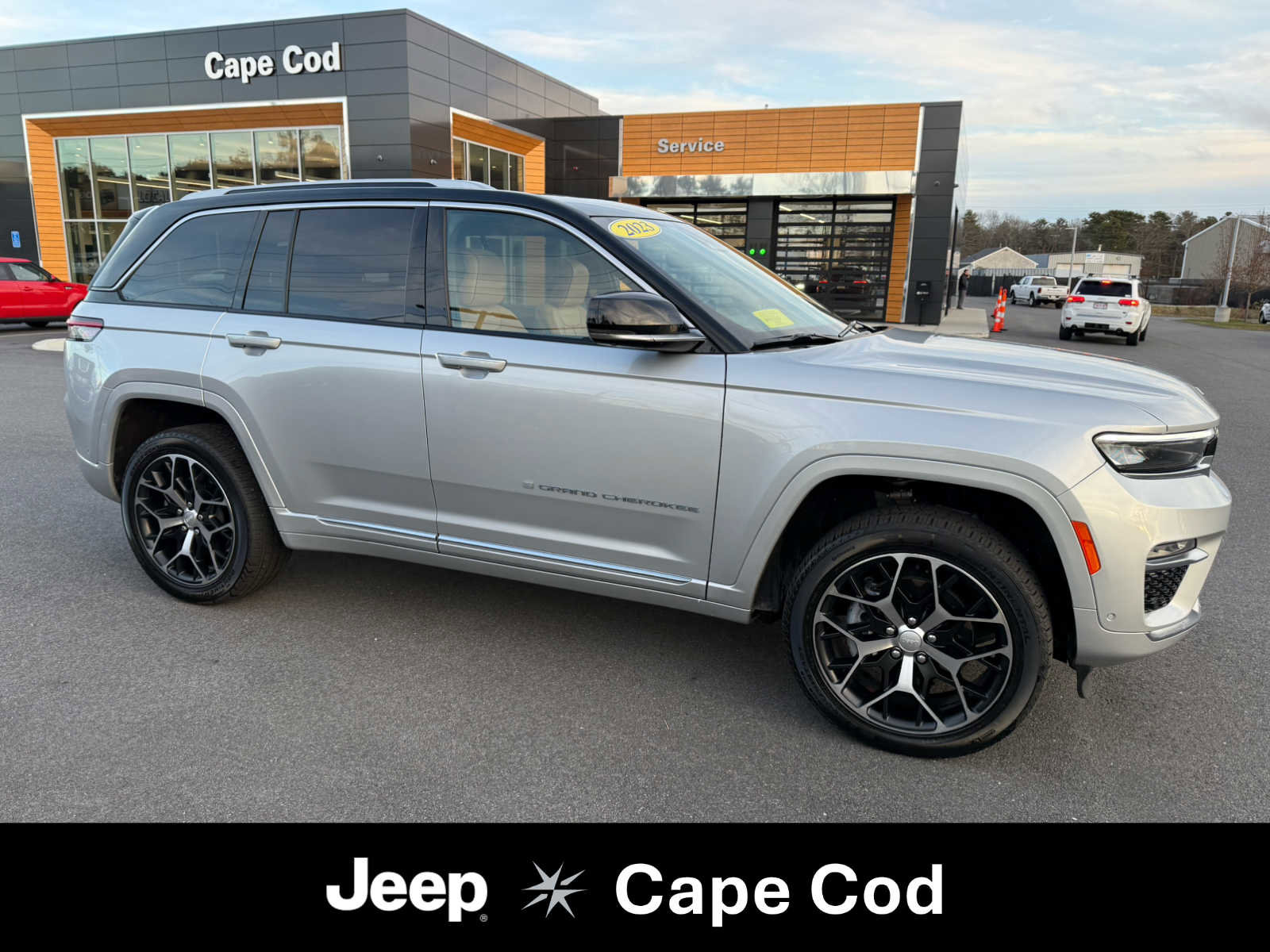 Used 2023 Jeep Grand Cherokee Summit