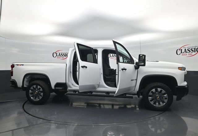Used 2025 Chevrolet Silverado 2500 Custom w/ Custom Convenience Package AWD/4WD image 31