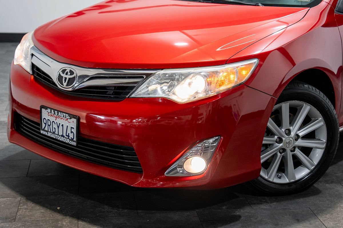 Used 2013 Toyota Camry XLE FWD image 10