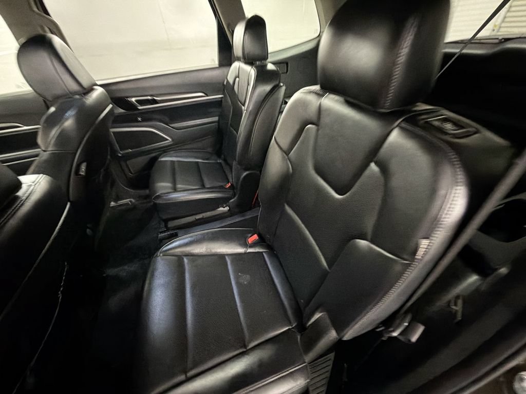 Used 2024 Kia Telluride S w/ S Sunroof Package FWD image 25