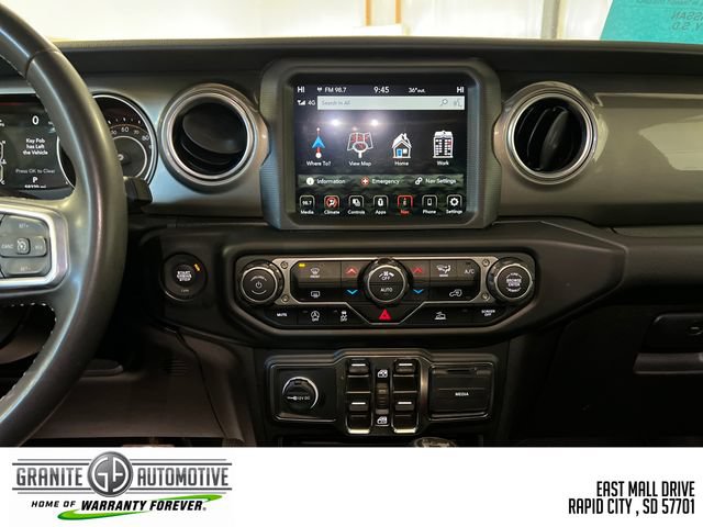 Used 2023 Jeep Wrangler Unlimited Sahara AWD/4WD image 17