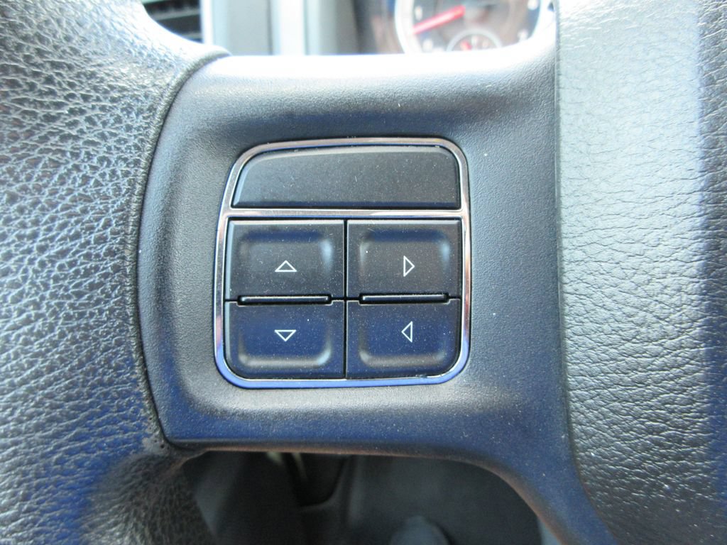 Used 2014 RAM 1500 Express AWD/4WD image 26