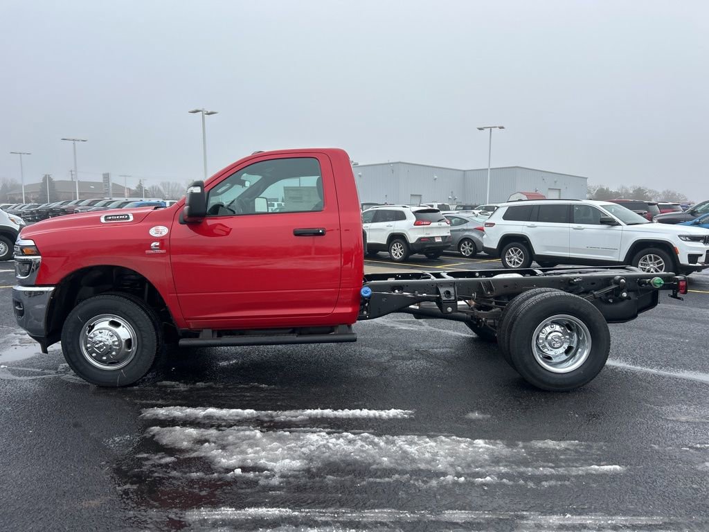 New 2026 RAM 3500 Tradesman w/ Chrome Appearance Group A AWD/4WD image 4