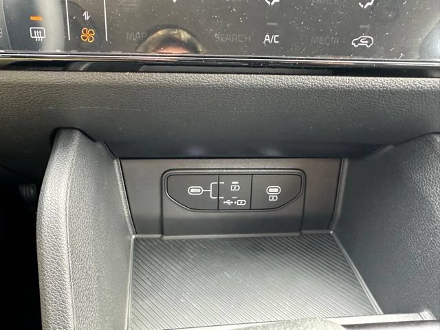 New 2026 Kia Sportage LX w/ LX Convenience Package FWD image 39