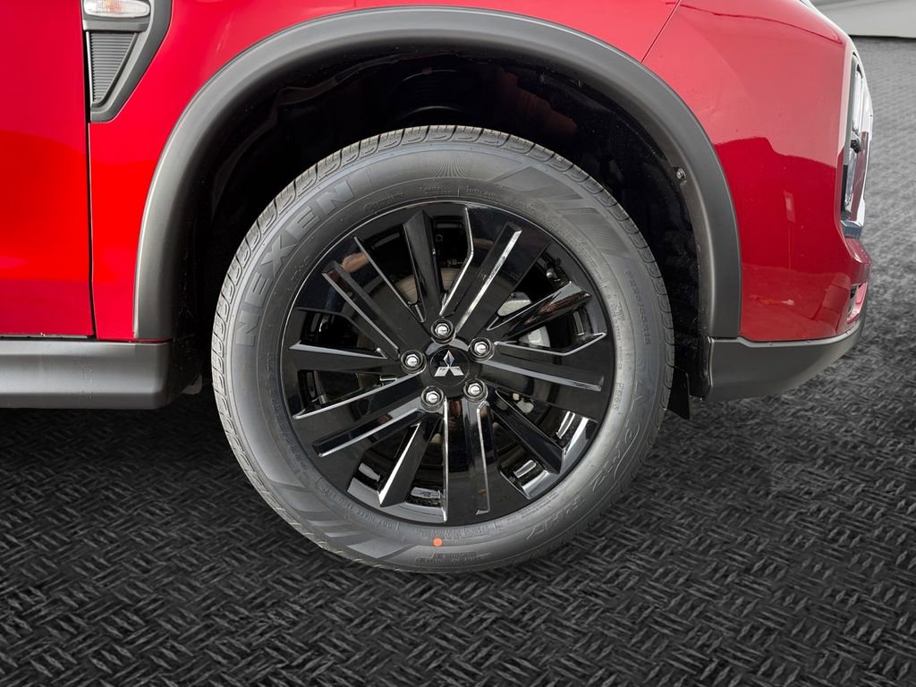 New 2026 Mitsubishi Outlander Sport LE AWD/4WD image 11