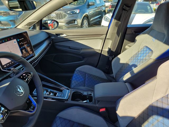 Used 2025 Volkswagen Golf R Black Edition image 14