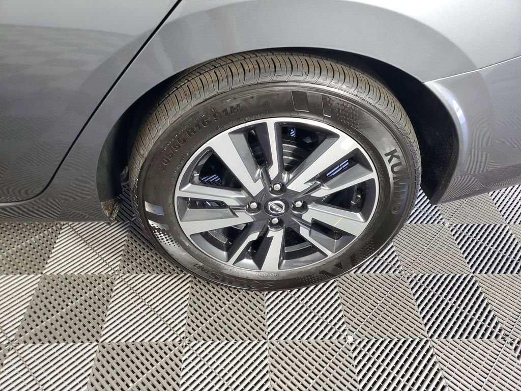 New 2025 Nissan Versa SV w/ Trunk Package image 28