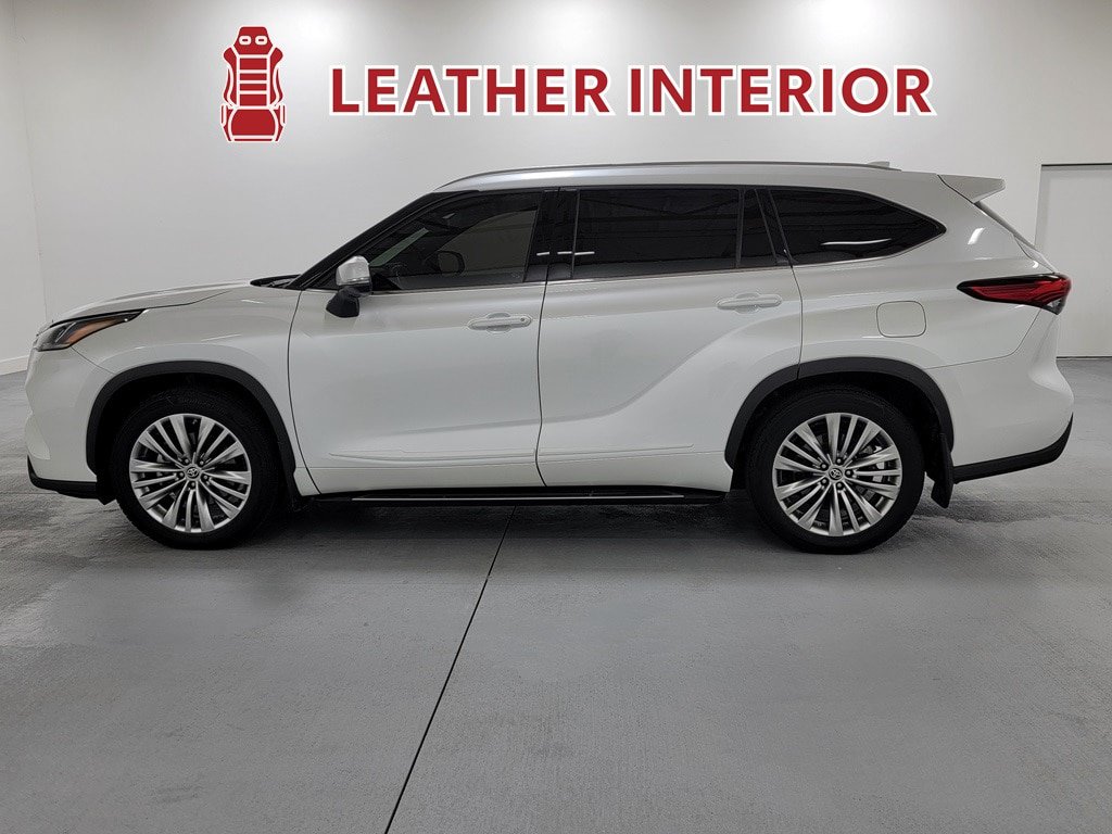 Used 2022 Toyota Highlander Platinum AWD/4WD image 5