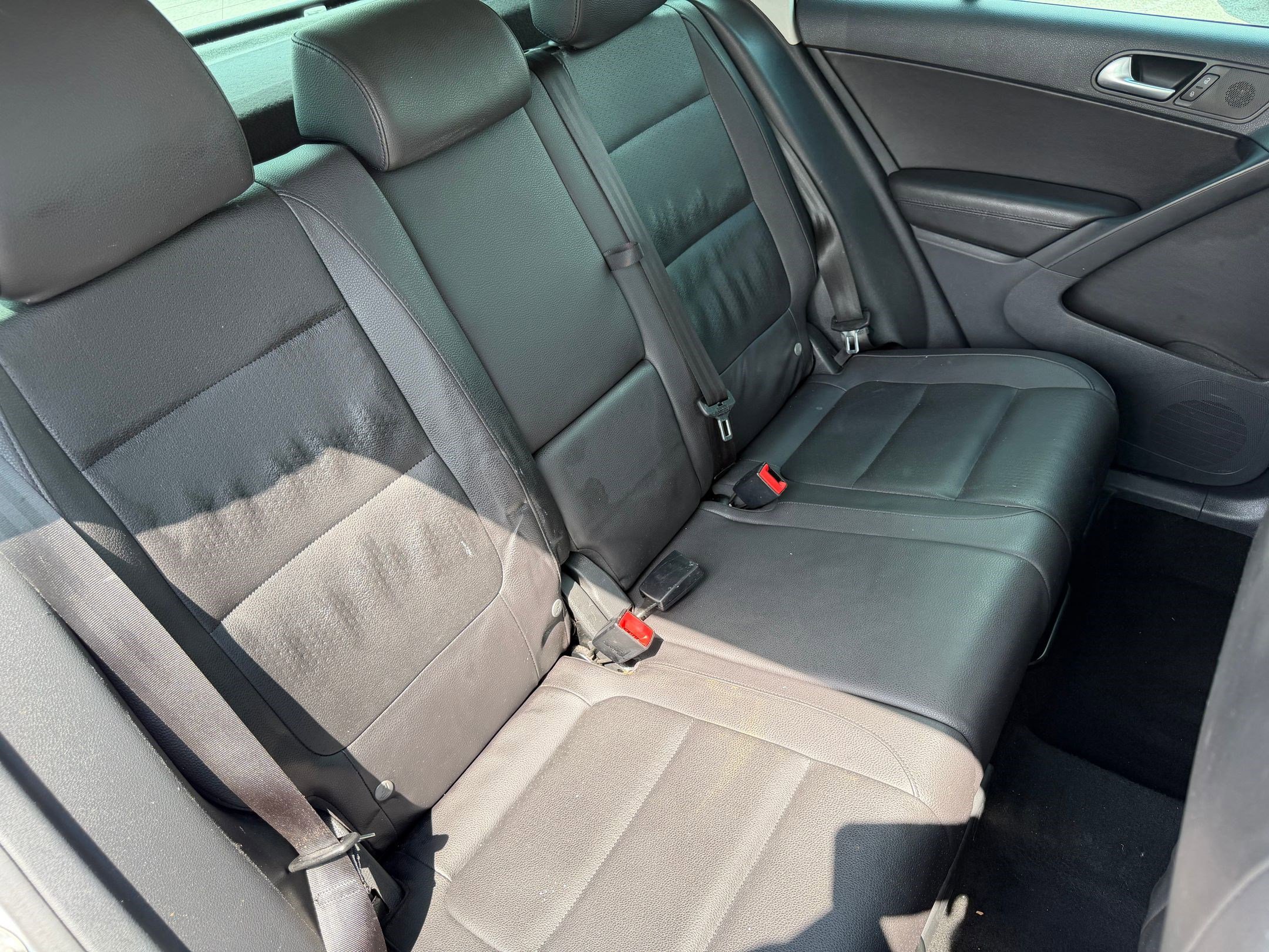Used 2014 Volkswagen Tiguan SE FWD image 29