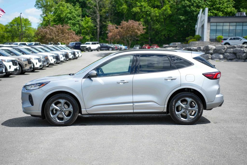 Used 2023 Ford Escape ST-Line Select w/ Tech Pack #1 AWD/4WD image 8