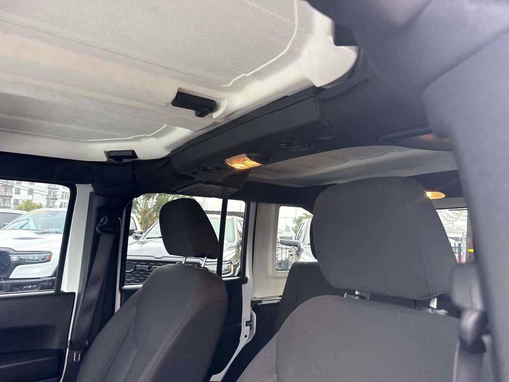 Used 2017 Jeep Wrangler Unlimited Sport w/ Quick Order Package 24S image 24