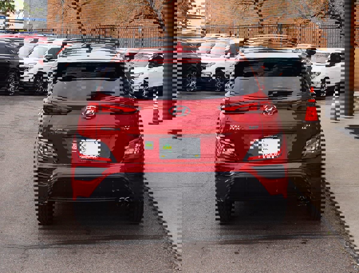 Used 2022 Hyundai Kona N Line w/ Tech Package image 12