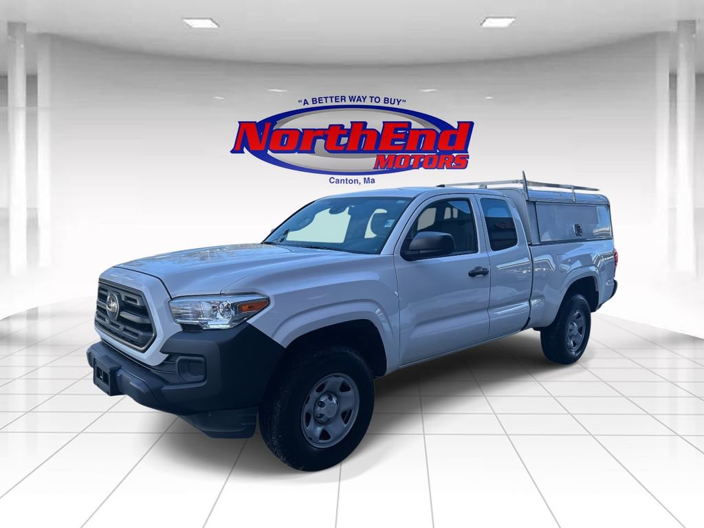 Used 2018 Toyota Tacoma SR image 7