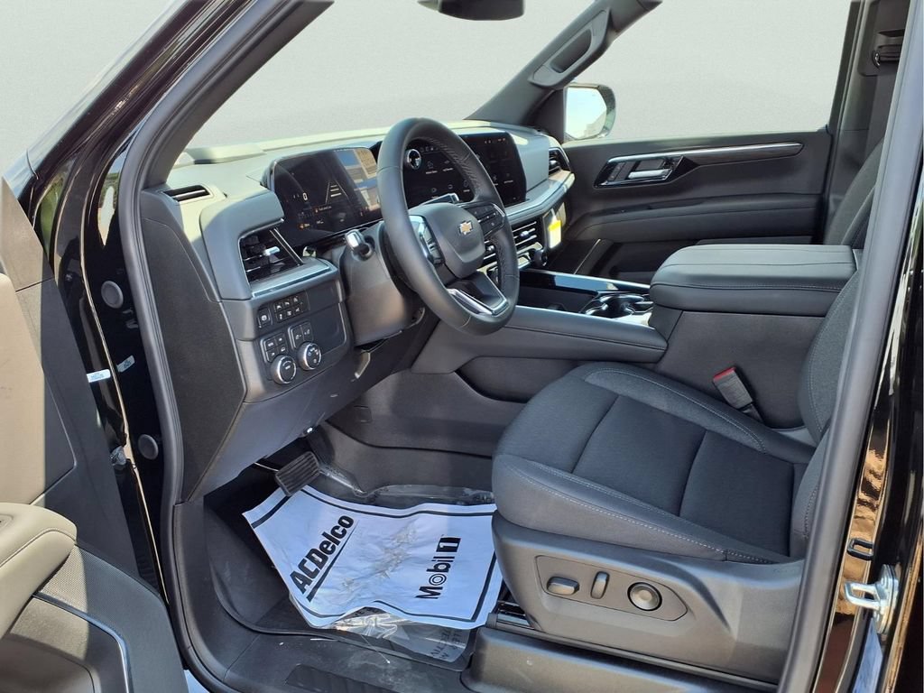 New 2026 Chevrolet Suburban LS AWD/4WD image 16