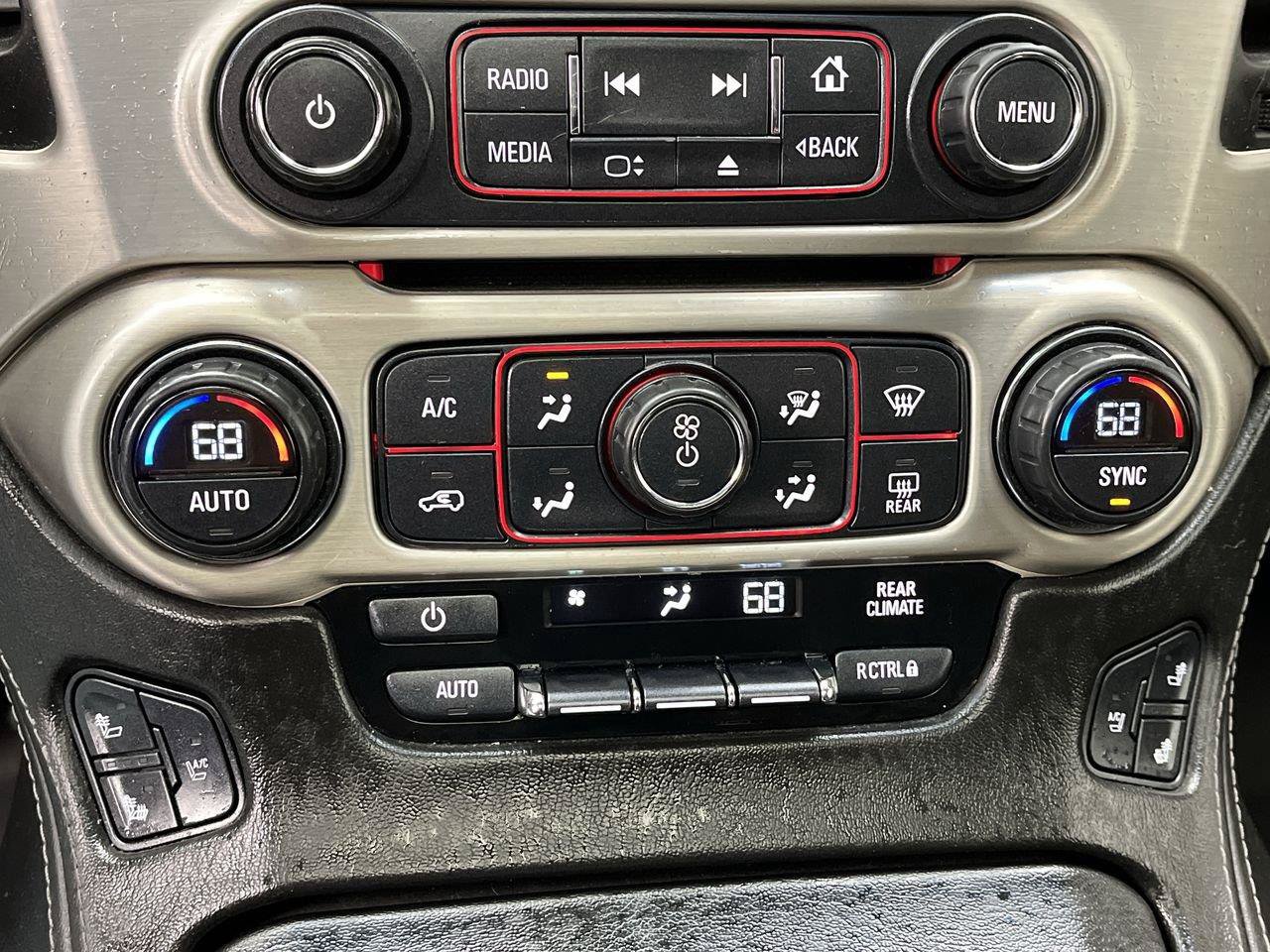 Used 2015 GMC Yukon Denali w/ Touring Package AWD/4WD image 24