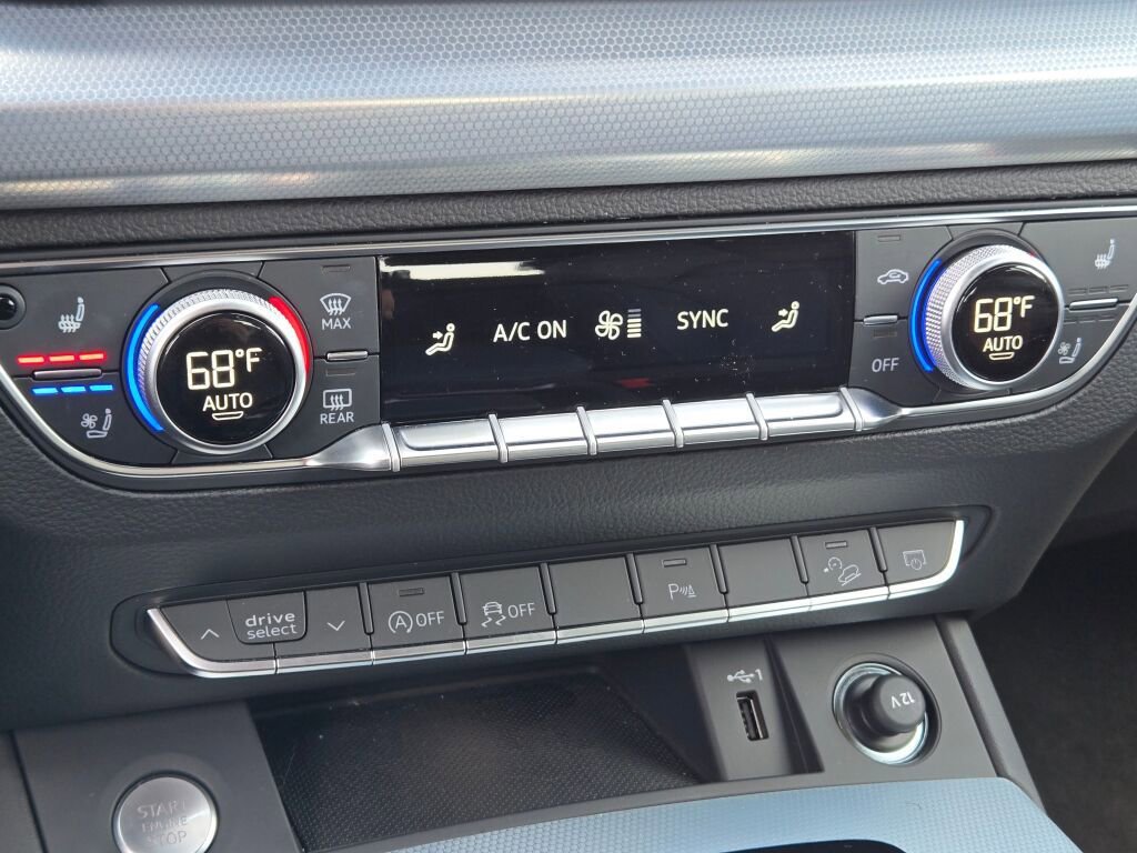 Used 2025 Audi Q5 2.0T Premium Plus image 42