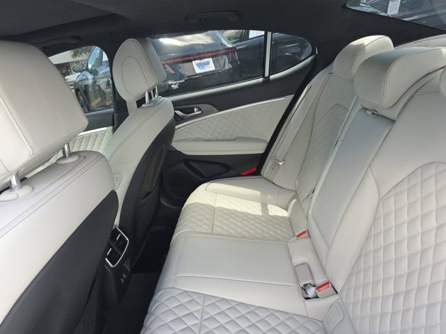 Used 2025 Genesis G70 3.3T Advanced w/ Sport Prestige Package RWD image 14