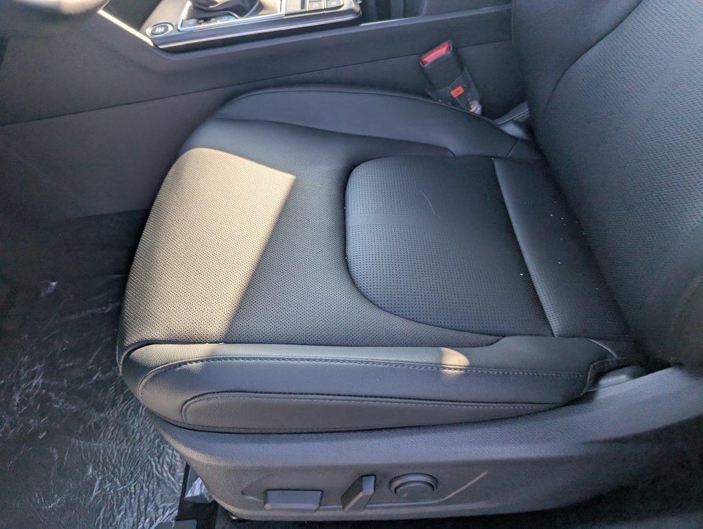 New 2026 Kia Sportage EX w/ EX Panorama Roof Package FWD image 22