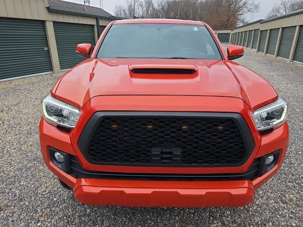 Certified 2017 Toyota Tacoma TRD Sport image 10
