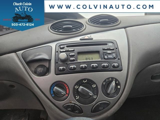 Used 2004 Ford Focus ZX5 Hatchback image 8