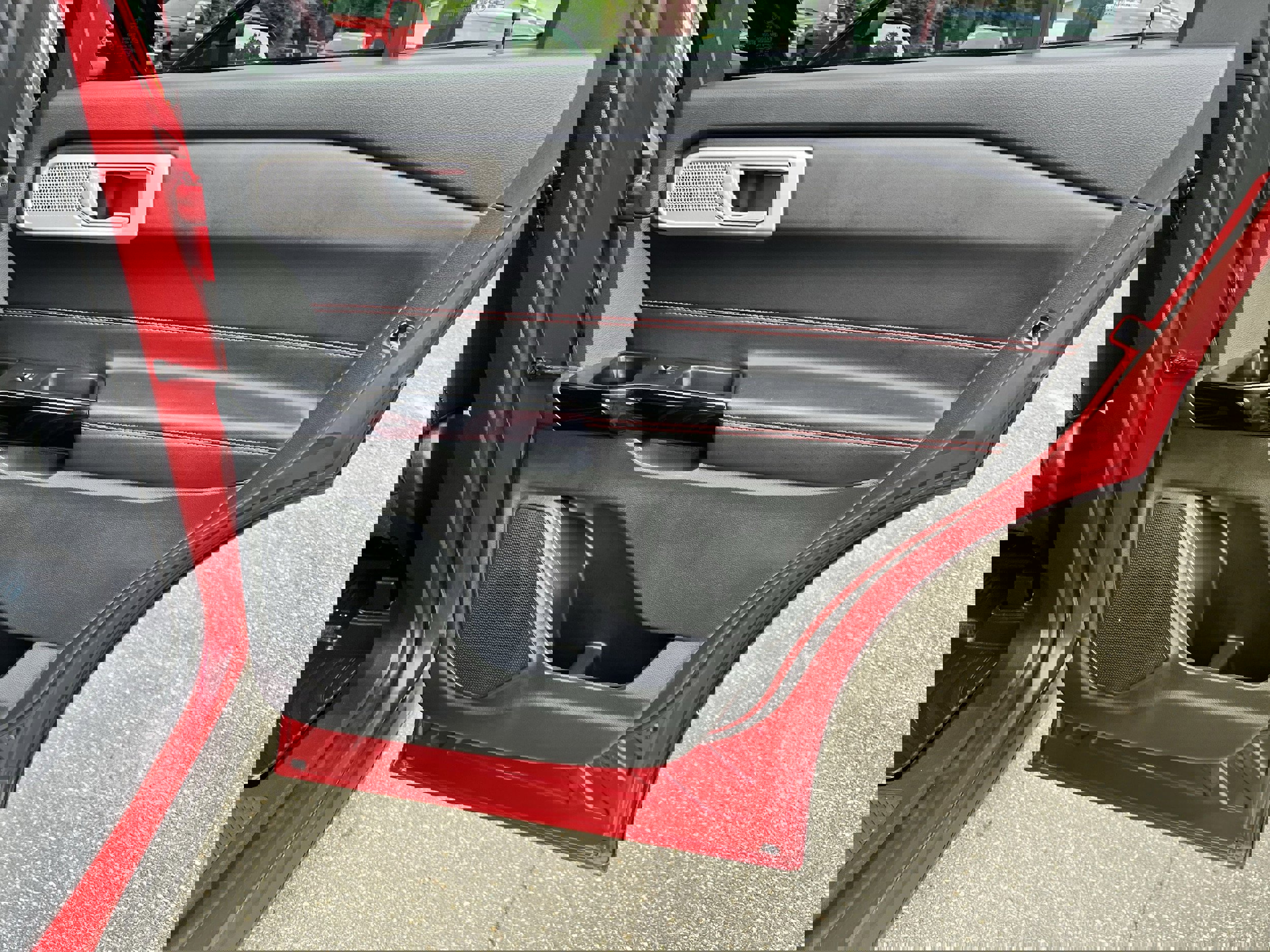 Used 2022 Ford Explorer ST-Line w/ Class IV Trailer Tow Package image 16