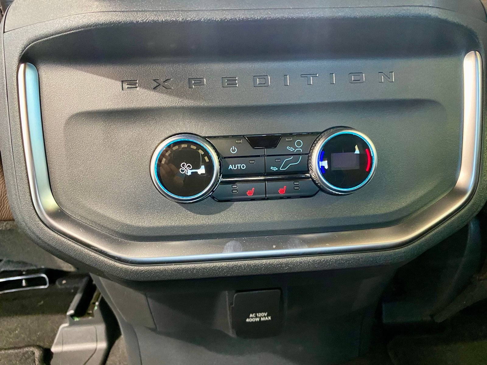 New 2025 Ford Expedition King Ranch image 27