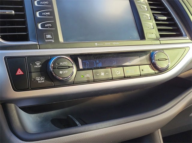 Used 2019 Toyota Highlander Limited image 21
