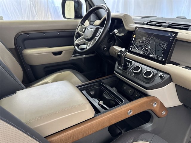 Used 2022 Land Rover Defender 90 X-Dynamic HSE image 29