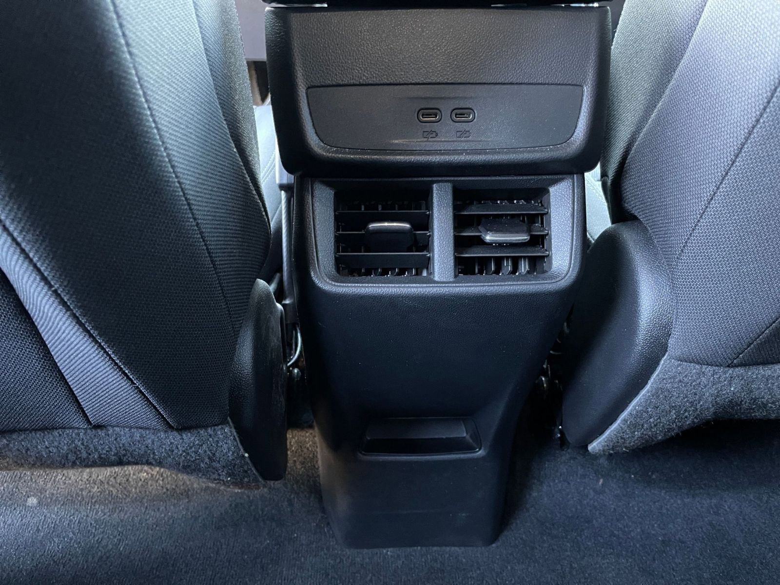 Used 2025 Chevrolet Equinox LT image 23