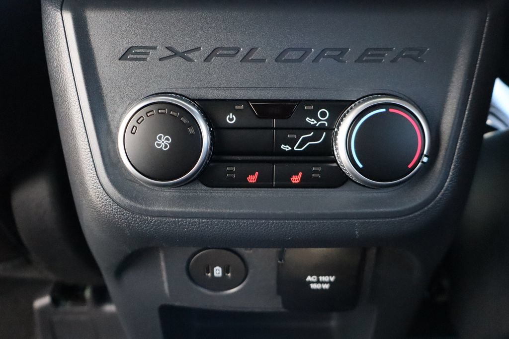 Used 2026 Ford Explorer Platinum AWD/4WD image 29