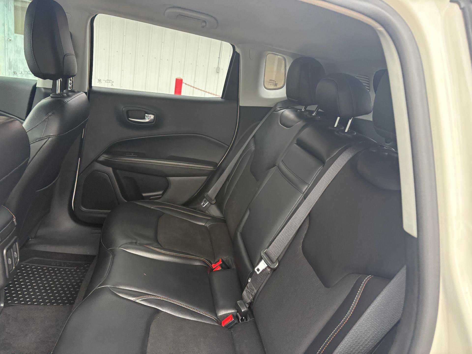 Used 2018 Jeep Compass Latitude w/ Popular Equipment Group image 22