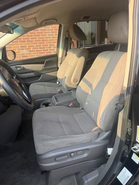 Used 2017 Honda Odyssey EX image 8