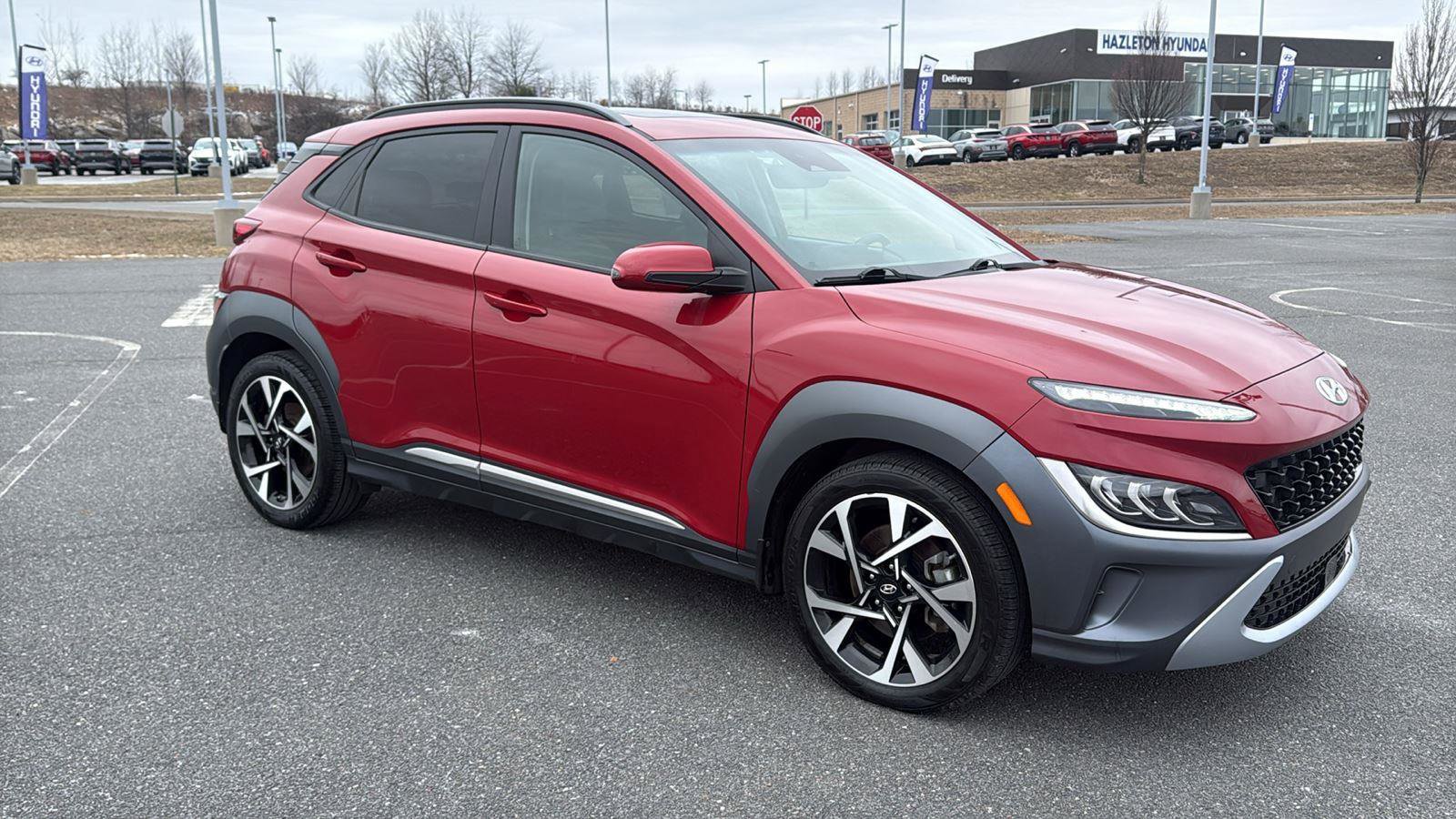 Used 2022 Hyundai Kona Limited image 2