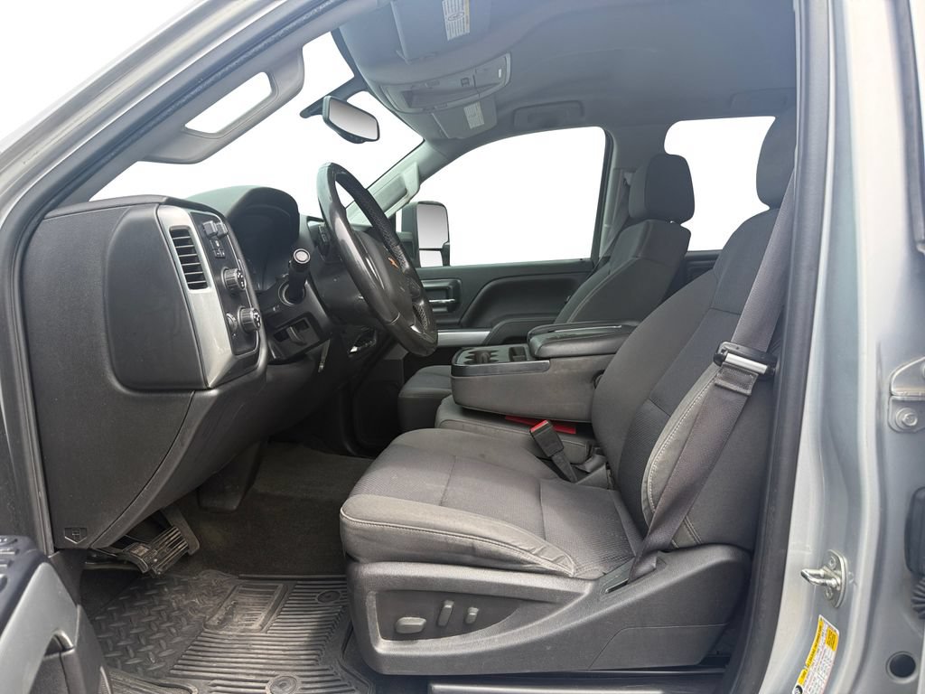 Used 2015 Chevrolet Silverado 2500 LT w/ LT Convenience Package AWD/4WD image 9