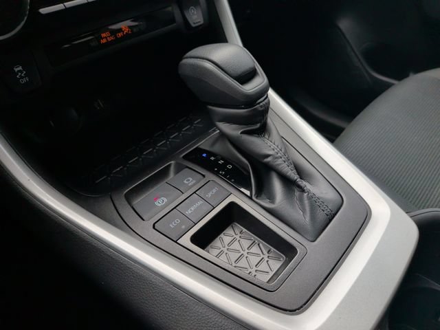 Used 2024 Toyota RAV4 LE FWD image 26